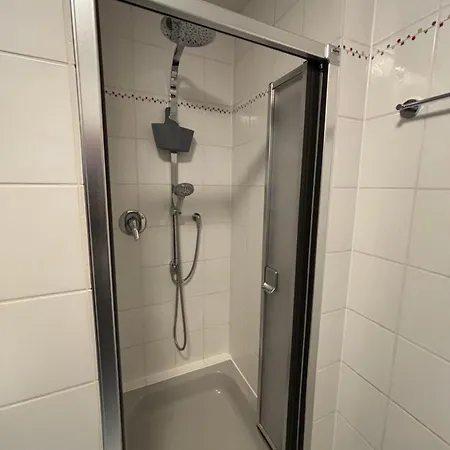 公寓 Am Flughafen *