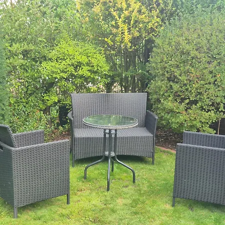 Am Flughafen アパート *